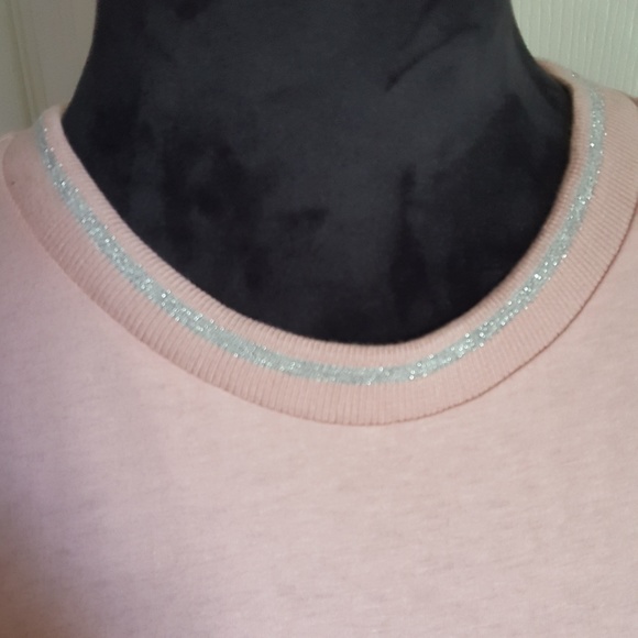 Romeo + Juliet Metallic Collar Ruffle Sleeve Tee - Picture 2 of 6